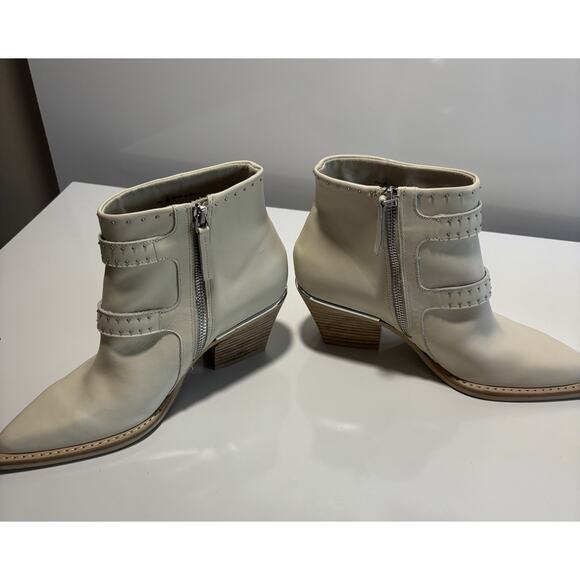 Dolce Vita Silver Stud Accent Buckles Boots Booties Size 6 NWOB Western Boho - Picture 5 of 13